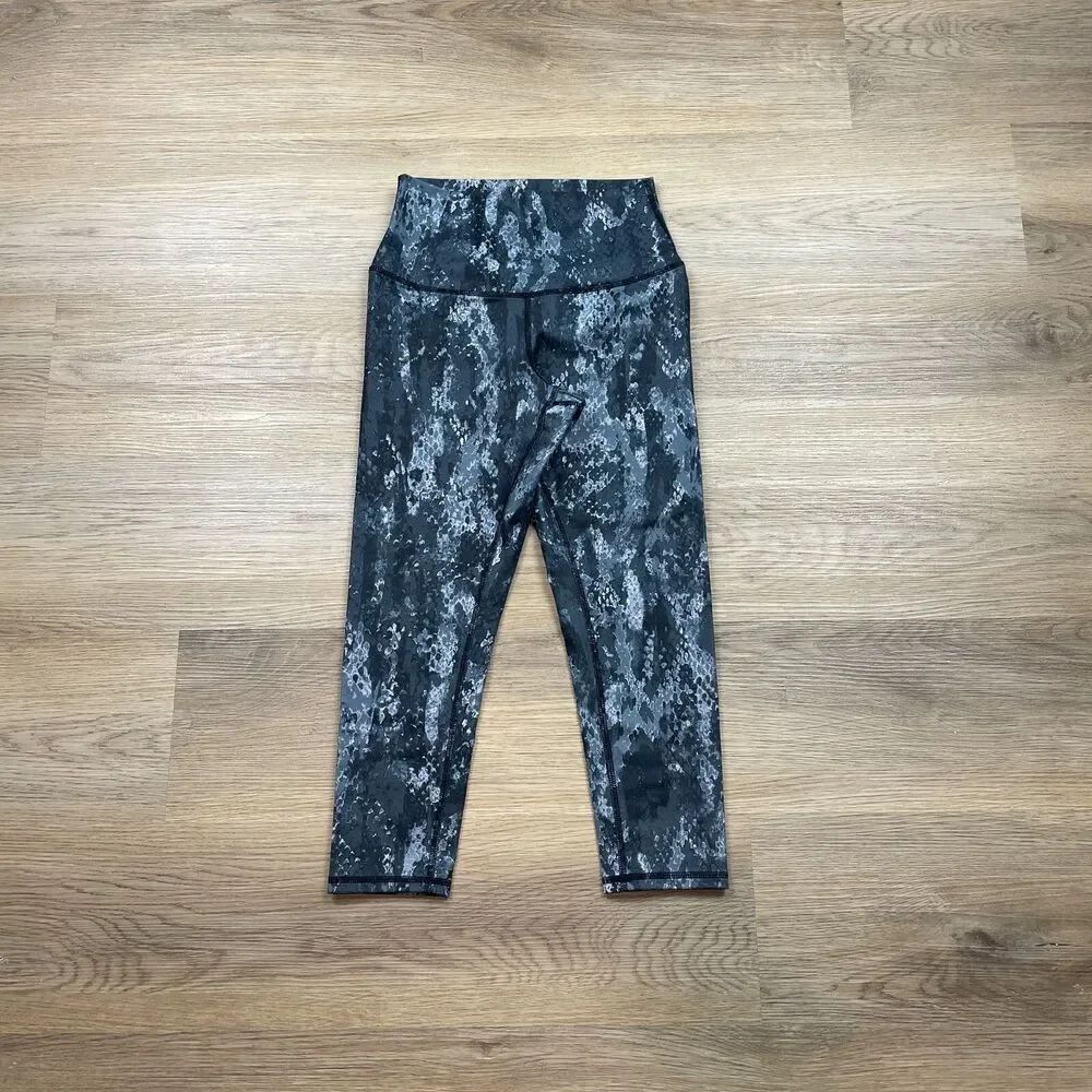 ALO Leggings Womens Extra Small Gray Yoga Animal Print Active Lightweight Active